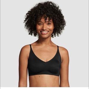 BNWT:True & Co. True Everybody Adjustable Strap Bra. Wireless. Removable Padding